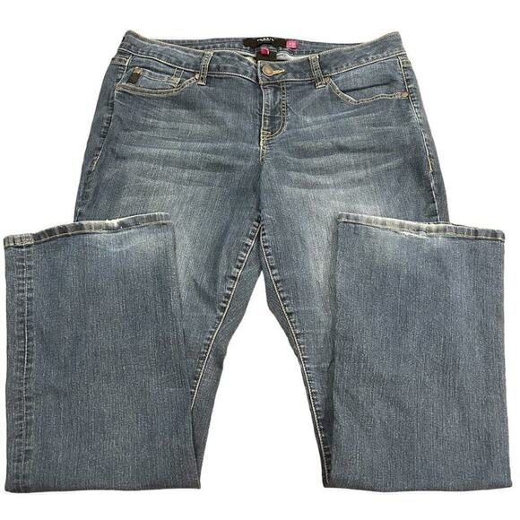 Torrid Womens Denim Jeans Sz. 16 Flair Leg Med. Wash Blue Stretchy #1397 - Picture 1 of 5